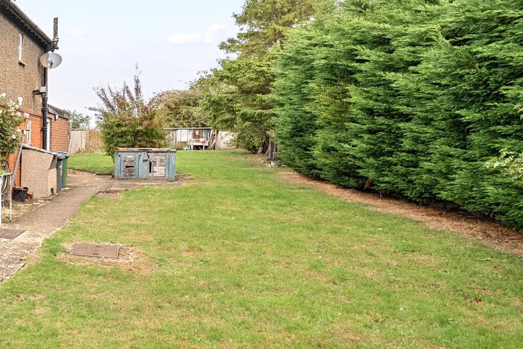 Plot for sale - Image 2