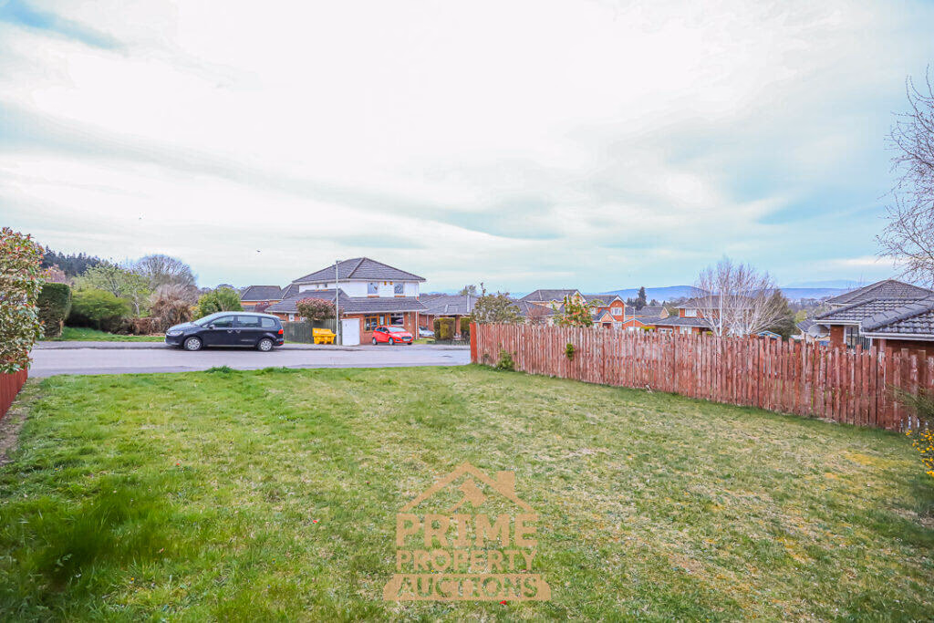 Land for sale - Image 3