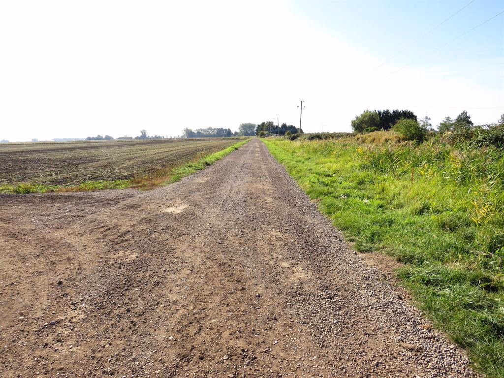 Land for sale - Image 2