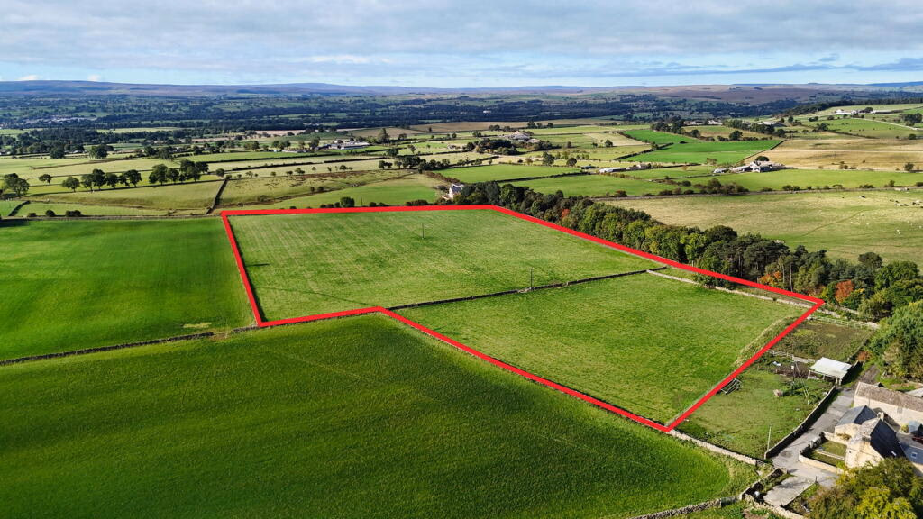 Land for sale - Image 1