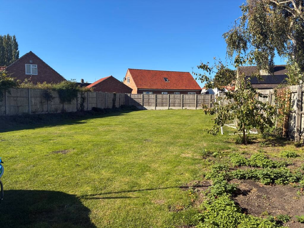 Land for sale - Image 3