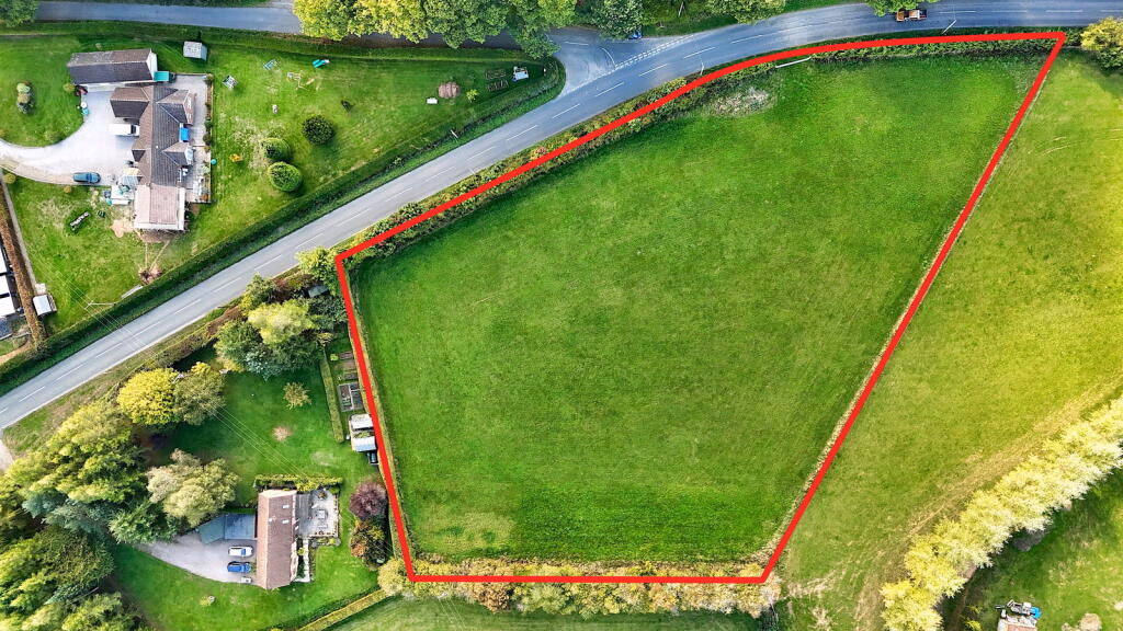 Land for sale - Image 2