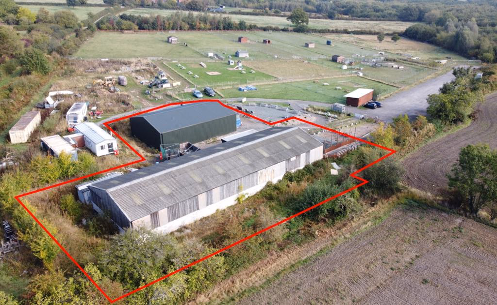 Land for sale - Image 1