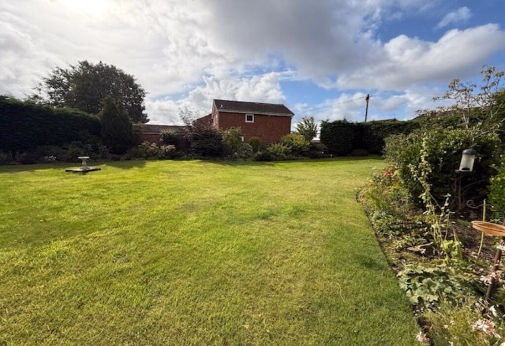 Land for sale - Image 3