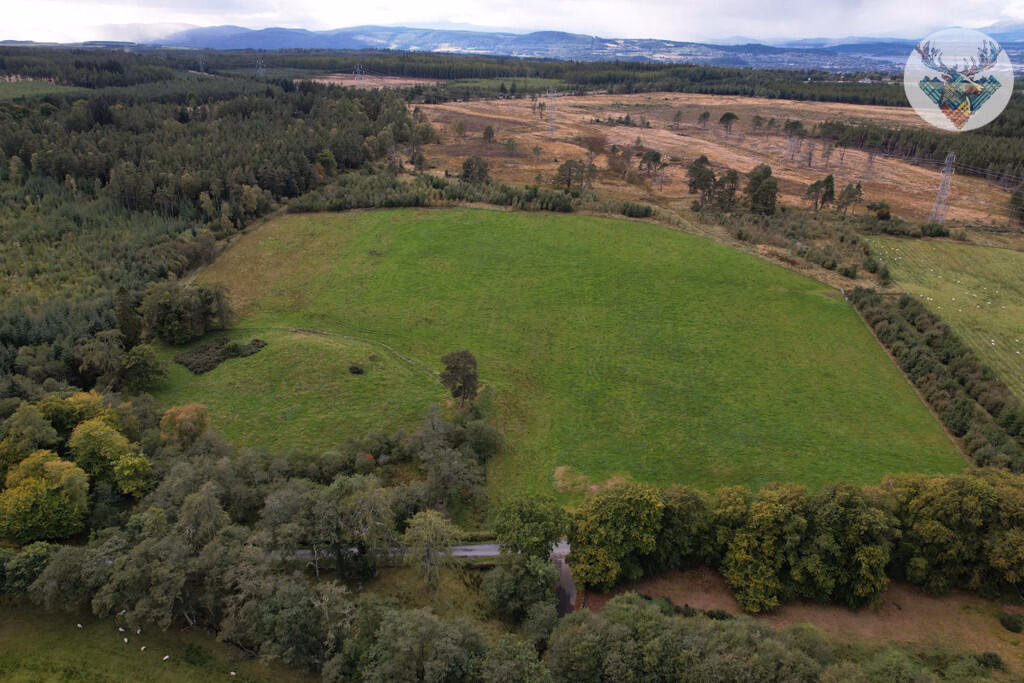 Land for sale - Image 1