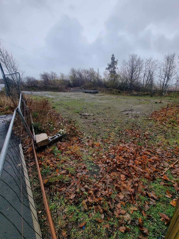 Land for sale - Image 2