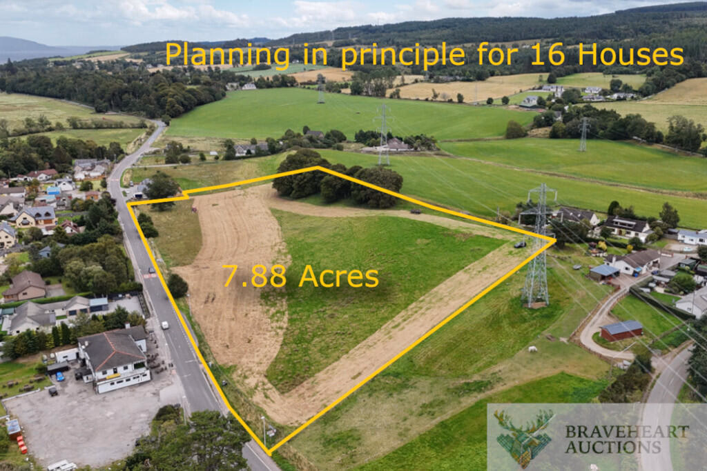 Land for sale - Image 1