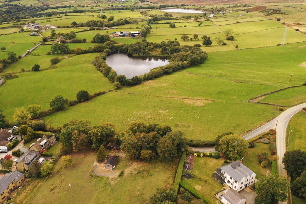 Land for sale - Image 2