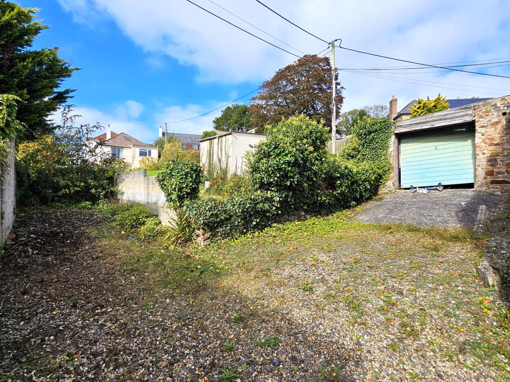 Land for sale - Image 4