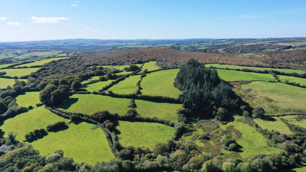 Land for sale - Image 3