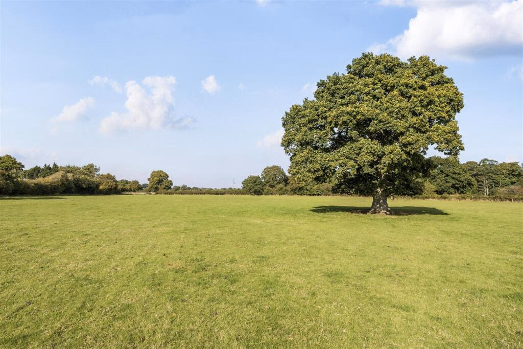 Land for sale - Image 4
