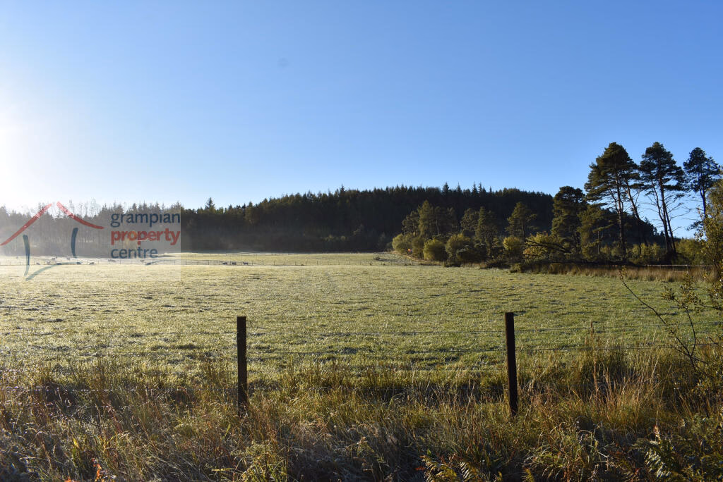 Land for sale - Image 2