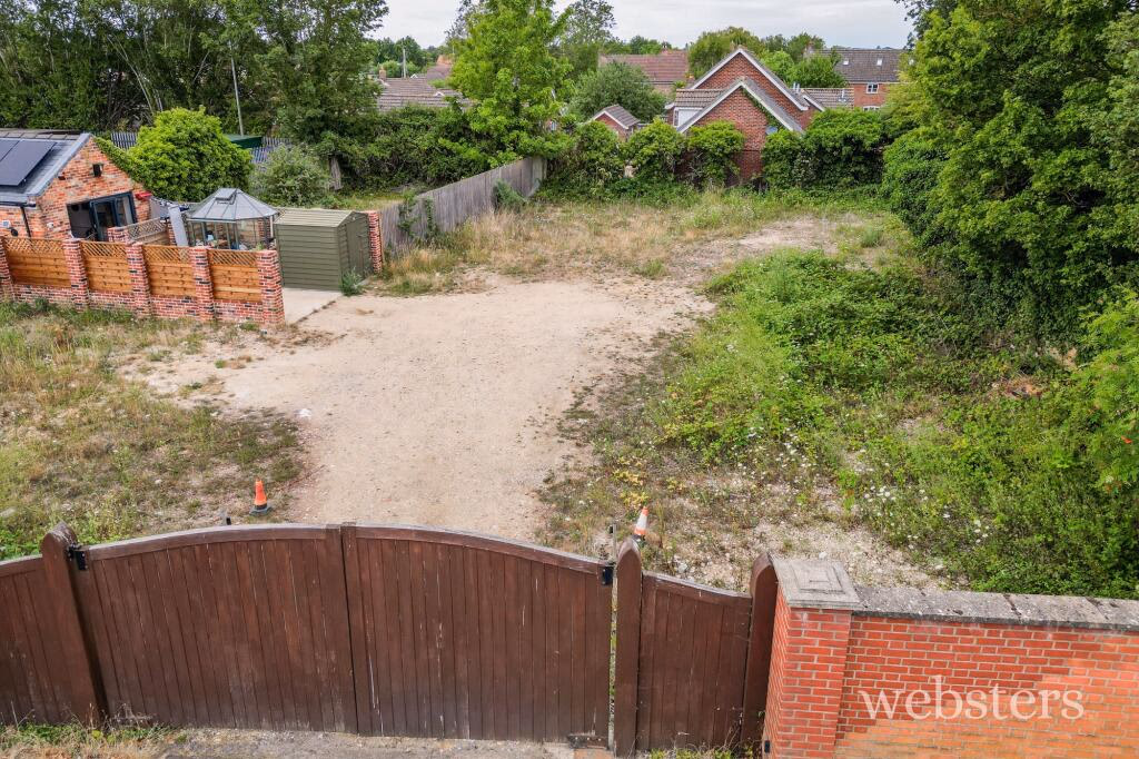 Land for sale - Image 4