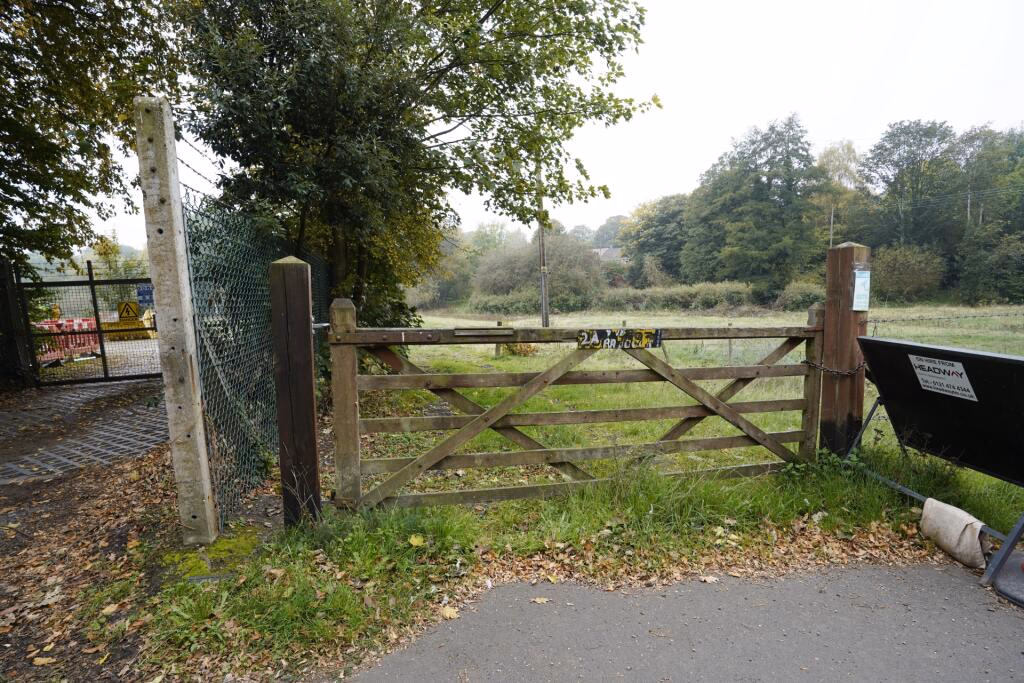 Land for sale - Image 3