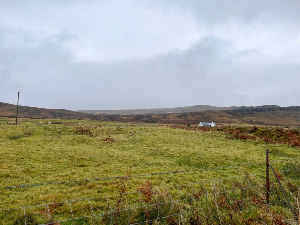 Plot for sale - Image 2