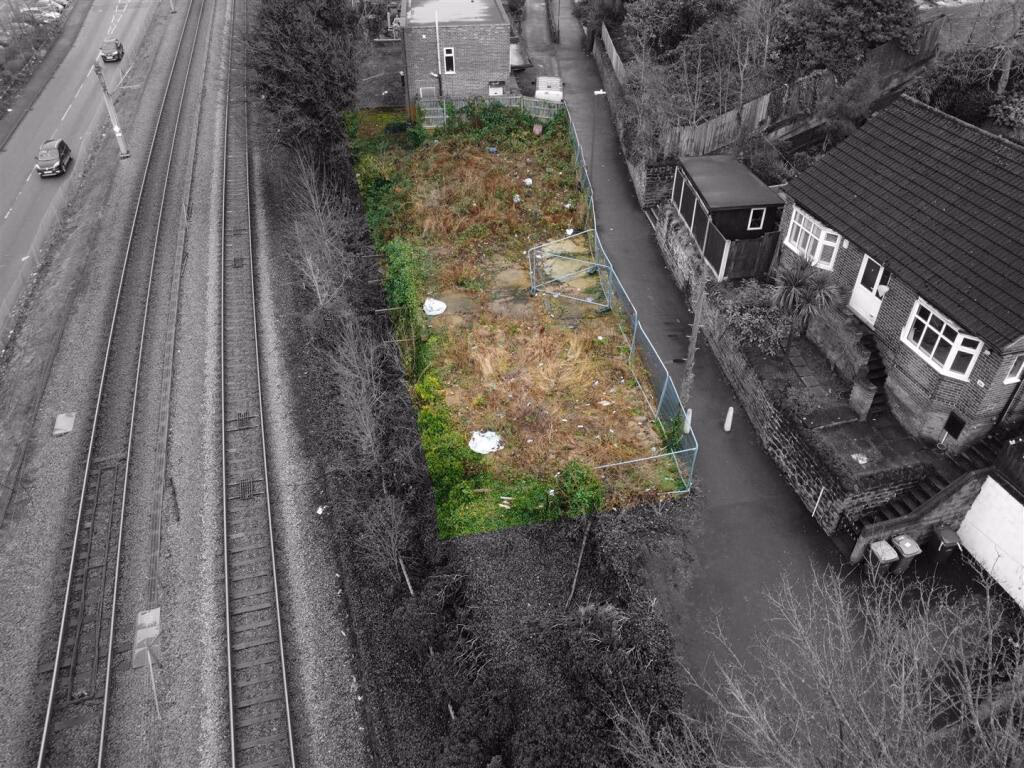 Plot for sale - Image 1