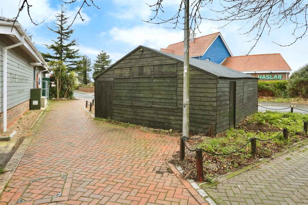 Land for sale - Image 4