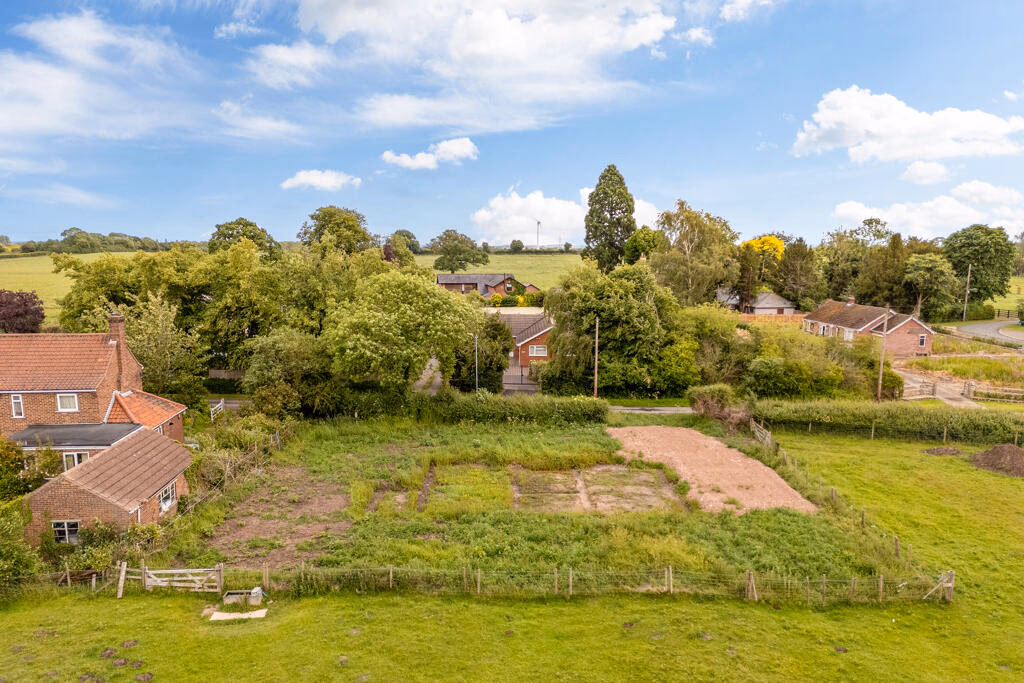 Land for sale - Image 3