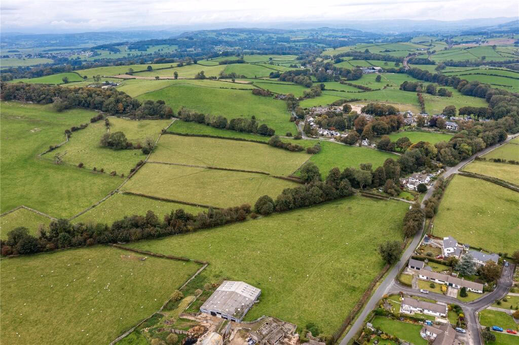 Land for sale - Image 2