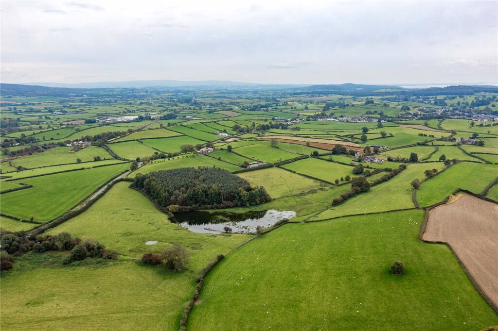 Land for sale - Image 2