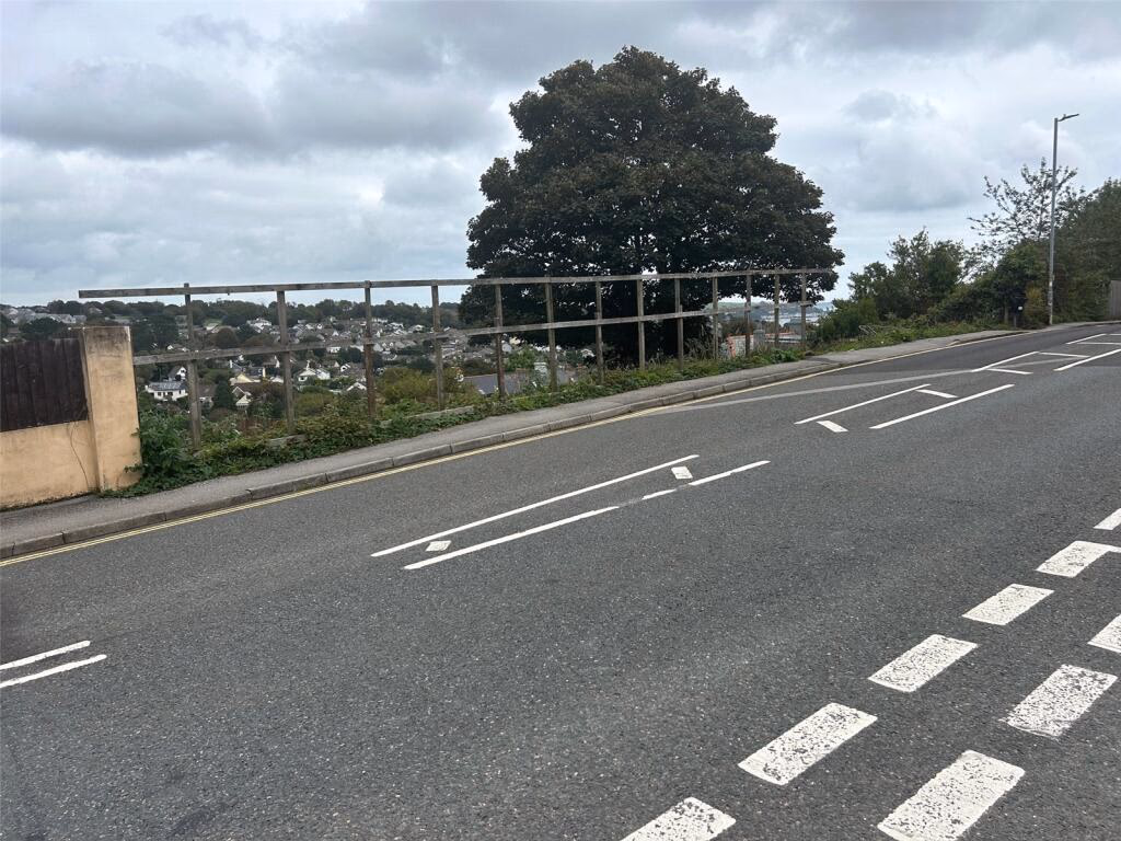 Land for sale - Image 3