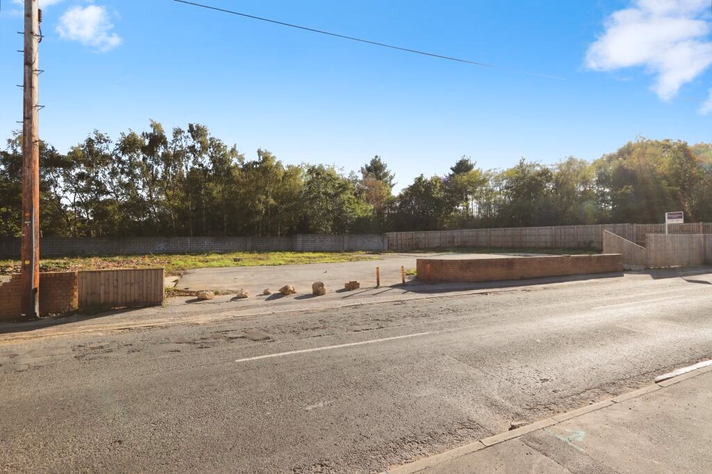 Land for sale - Image 3