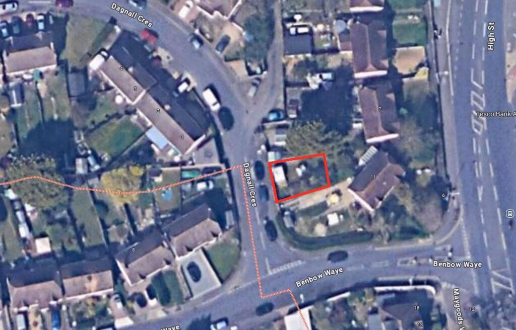 Land for sale - Image 2