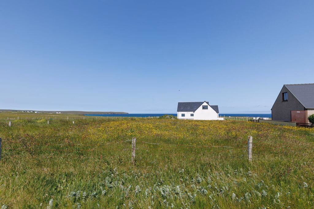 Land for sale - Image 3