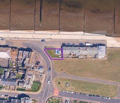 Plot for sale - Image 2