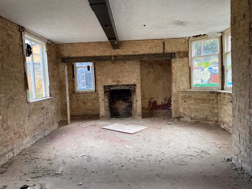 Land for sale - Image 3