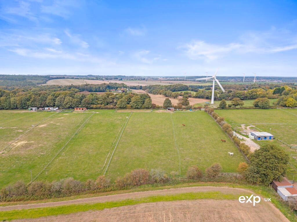 Land for sale - Image 2