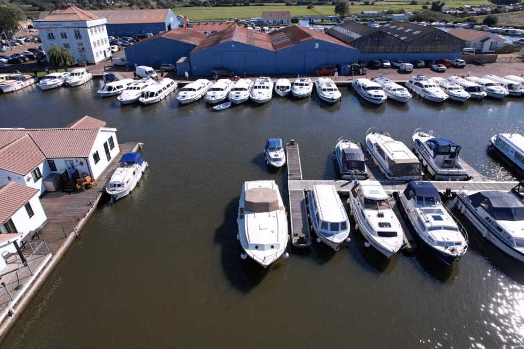 Plot for sale - Image 1