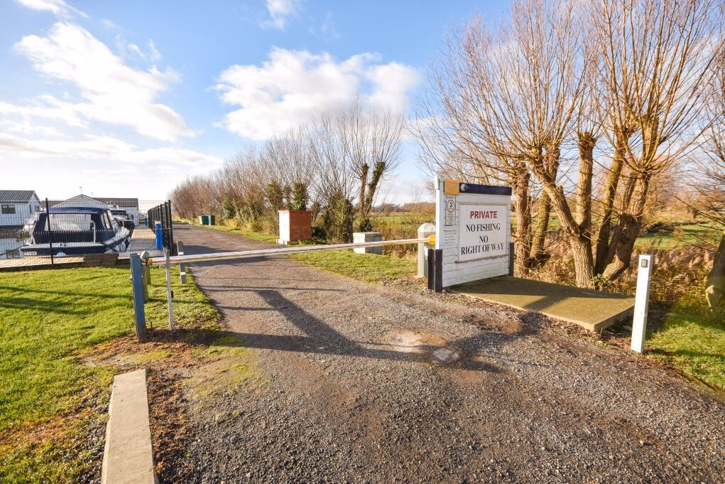 Plot for sale - Image 3