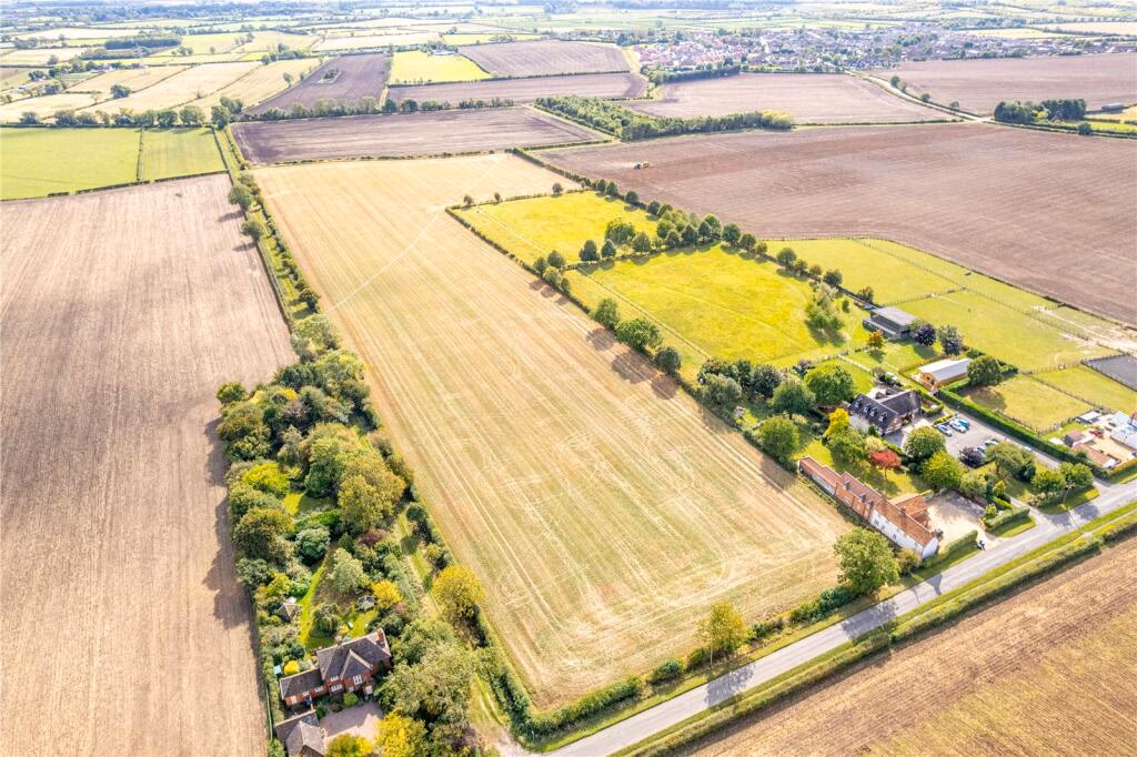 Land for sale - Image 2