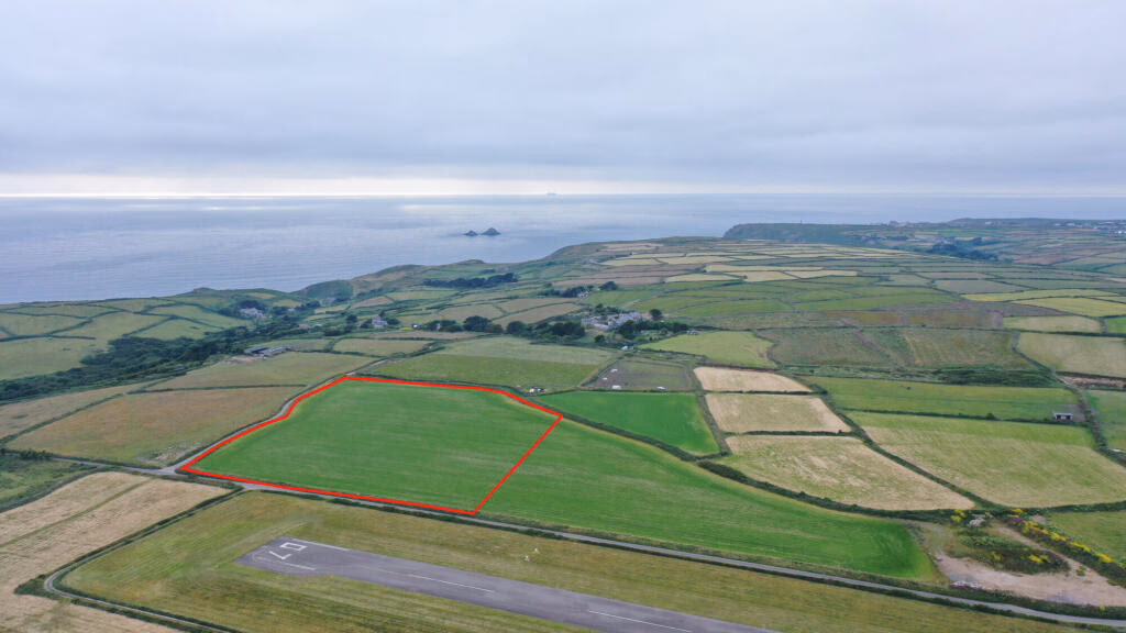 Land for sale - Image 1