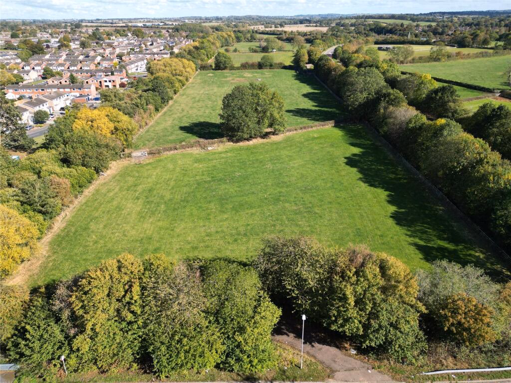 Land for sale - Image 2