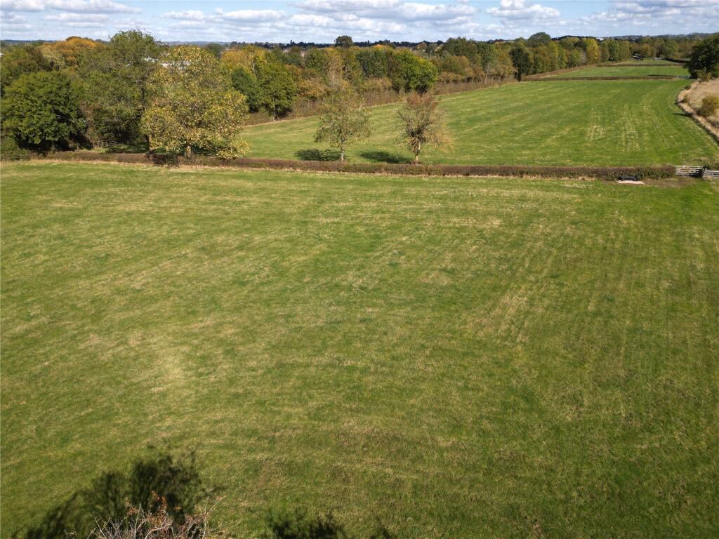 Land for sale - Image 2