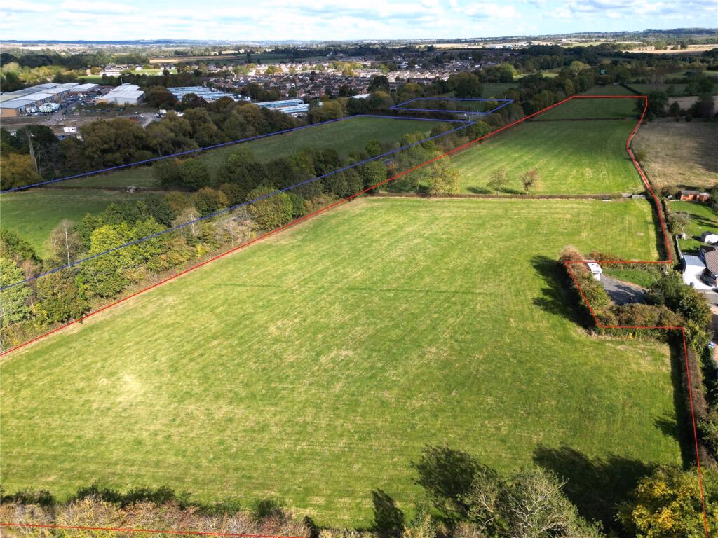 Land for sale - Image 1