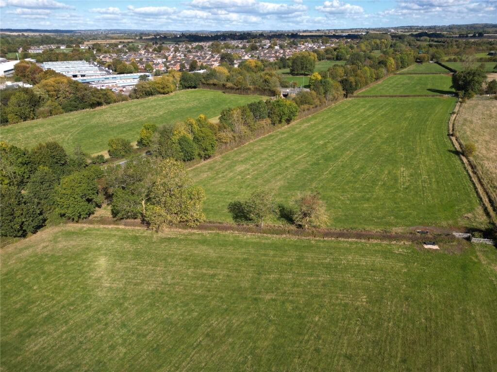 Land for sale - Image 2