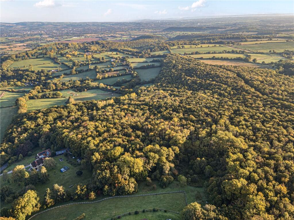 Land for sale - Image 1