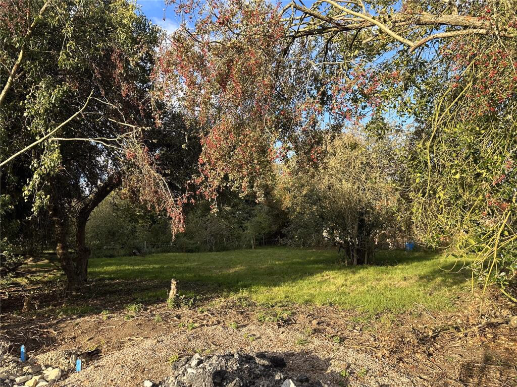 Land for sale - Image 3