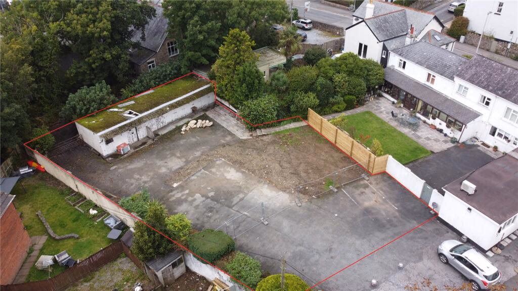 Plot for sale - Image 1