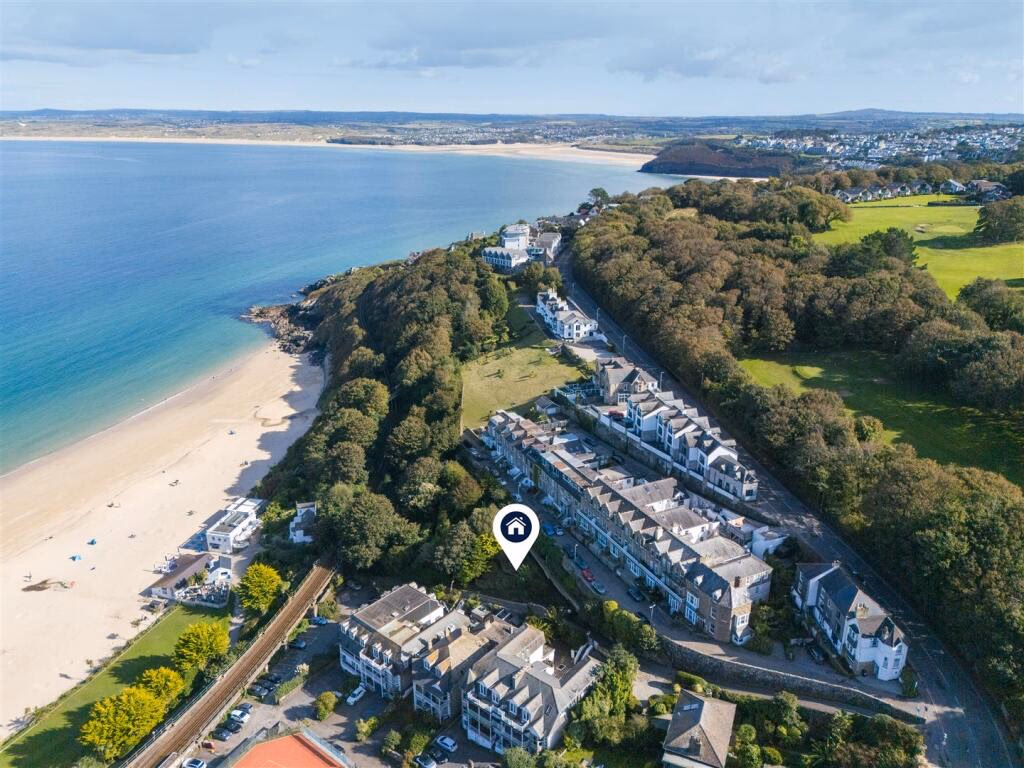 Plot for sale - Image 1