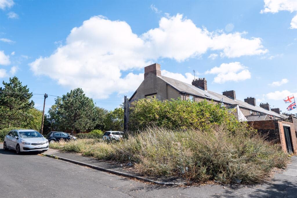 Land for sale - Image 3