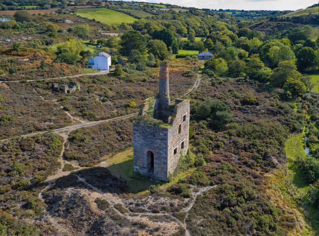 Land for sale - Image 2