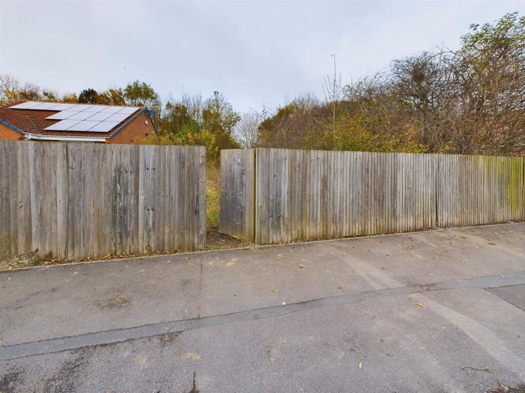 Land for sale - Image 4