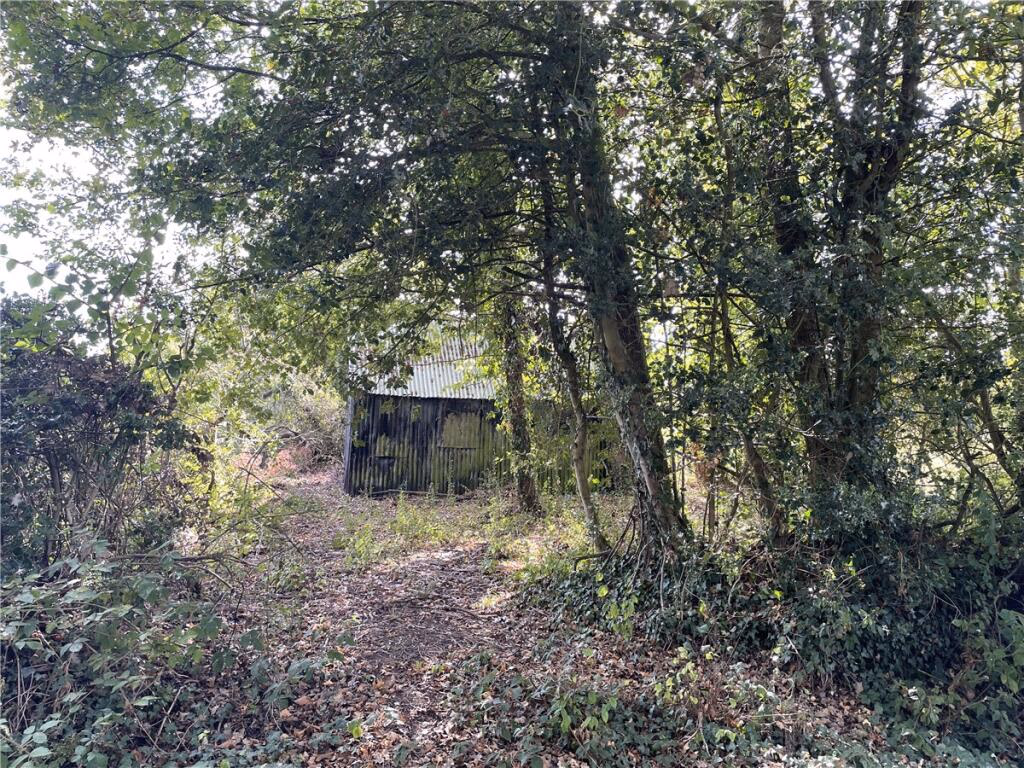 Land for sale - Image 1