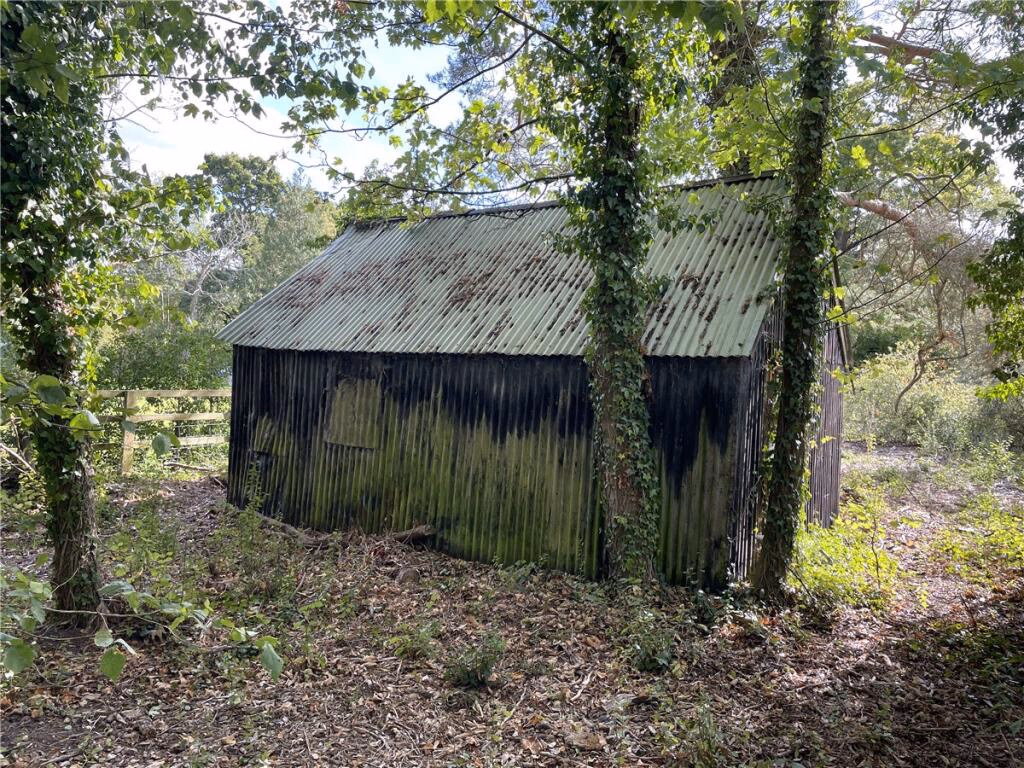 Land for sale - Image 2