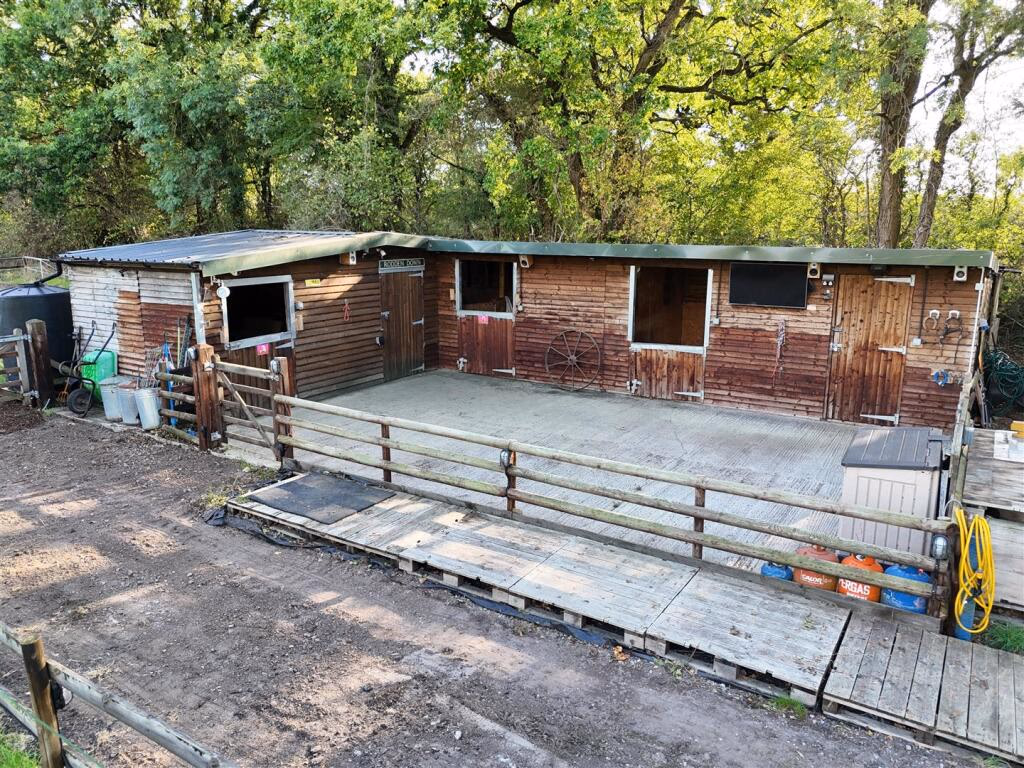 Land for sale - Image 2