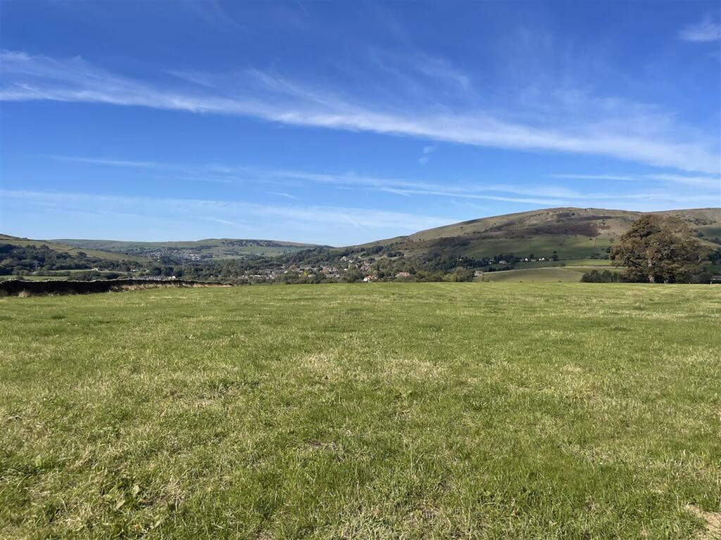 Land for sale - Image 1